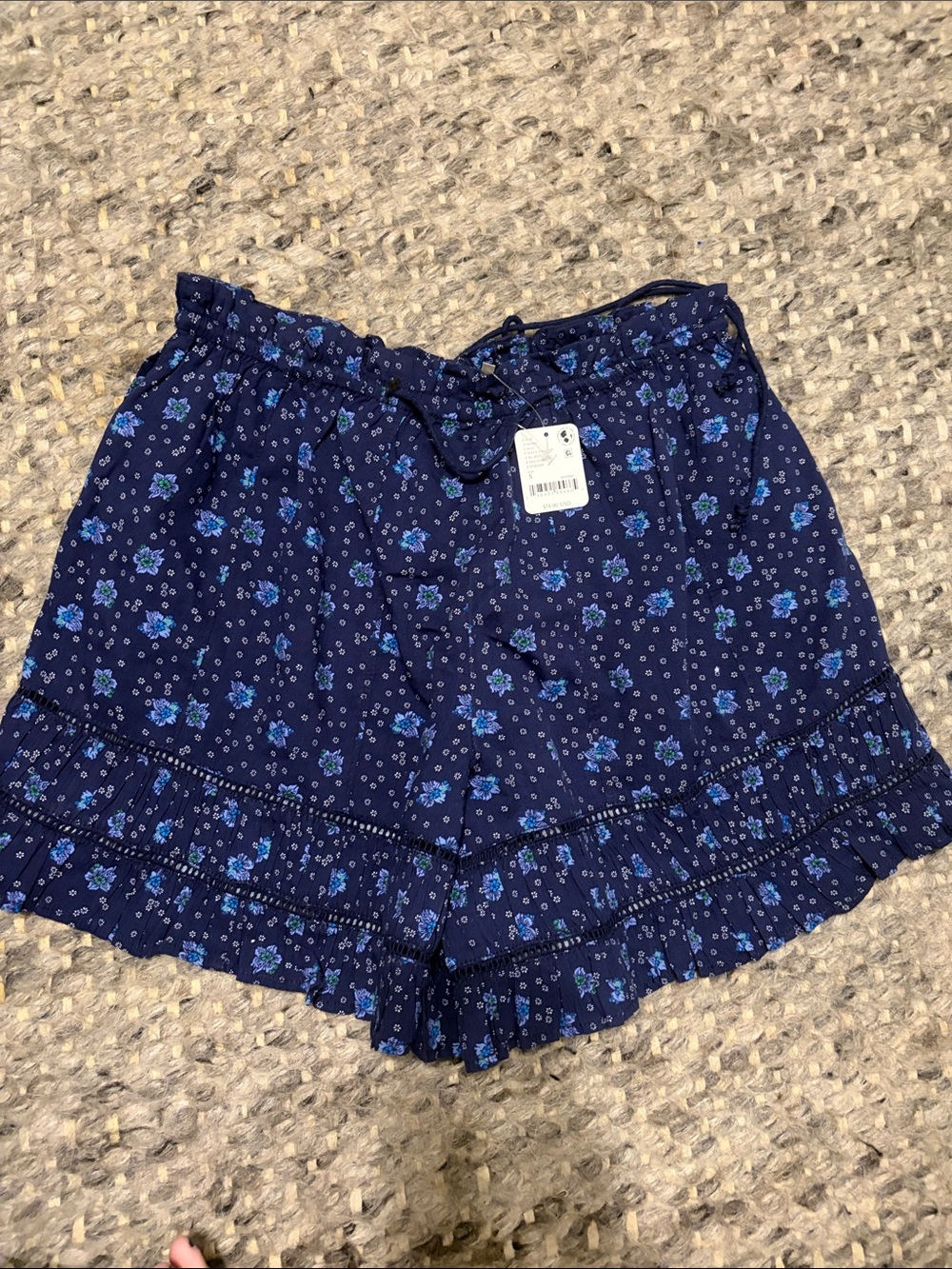 Free people Women's Navy Blue Floral Ruffle Shorts